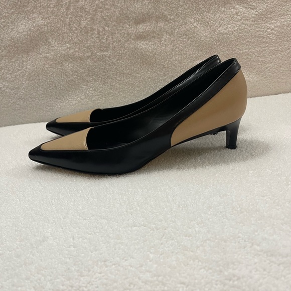 MaxMara Pointed Toe Pump Kitten Heel Size 6 Black and Nude - Picture 6 of 12